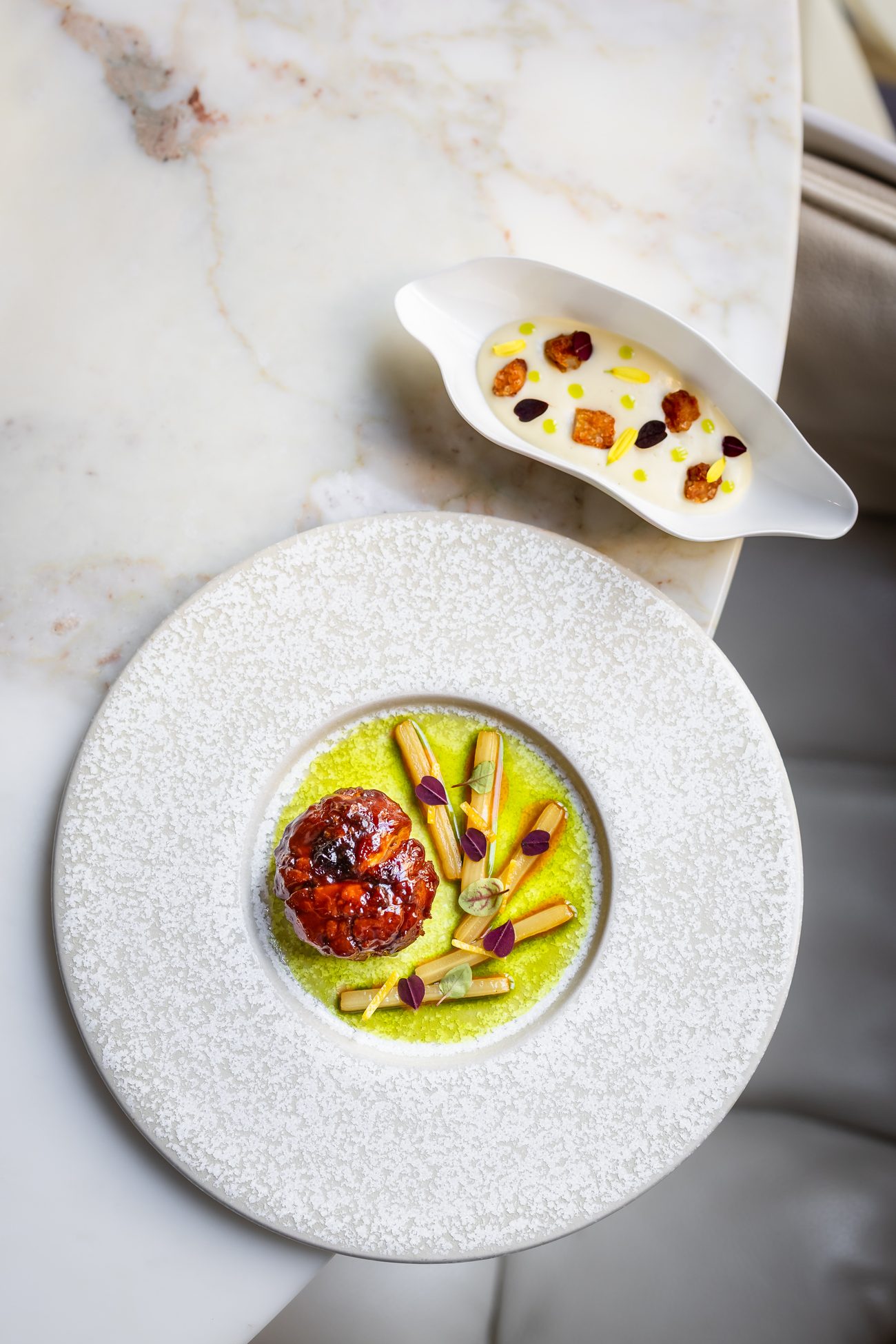 Le ris de veau croustillant à l'essence de noix de la Maison Rostang